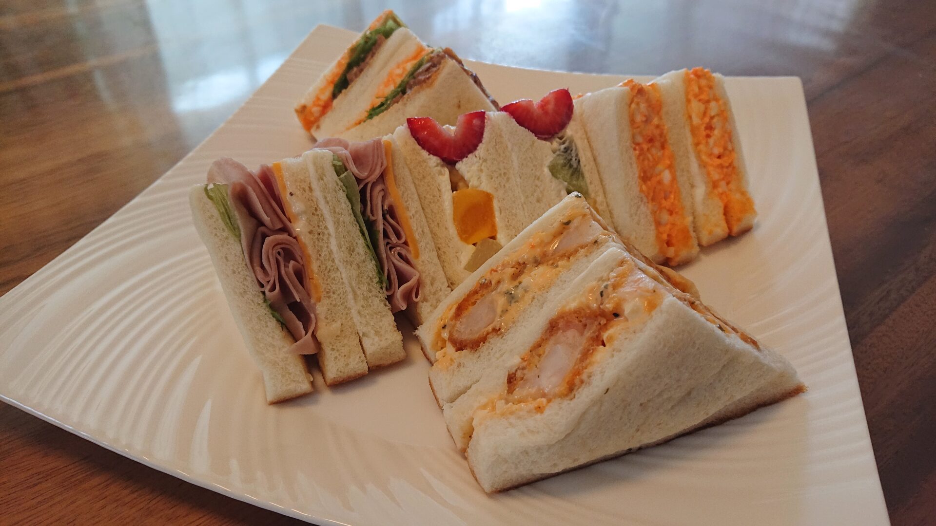 Sandwich And Bakery Coco のサンドイッチでお昼ごはん ポンコ子育て